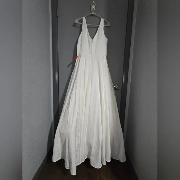 Mac Duggal Classic Sleeveless A-Line Gown (with Pockets!) - Picture 3 of 12